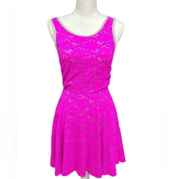 Trina Turk Crestline Lace & Jersey Fit & Flare Mini Dress Size Small - Picture 4 of 12